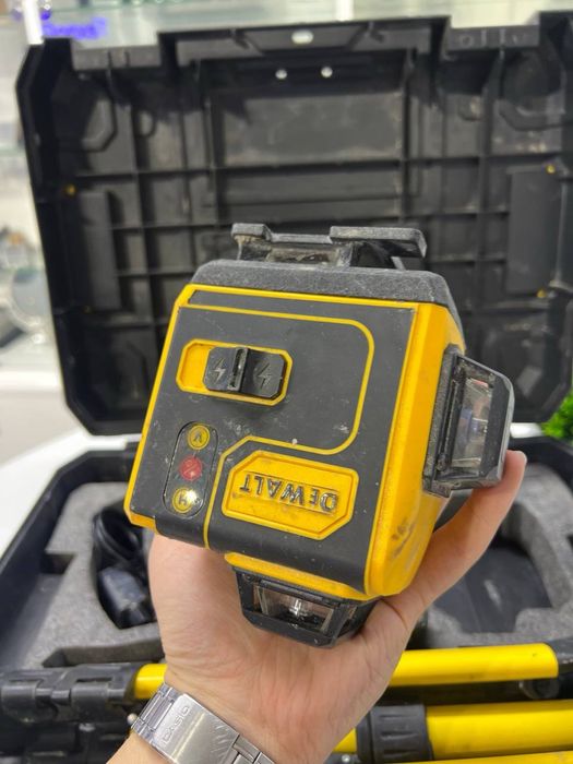 Лазерный уровень Dewalt