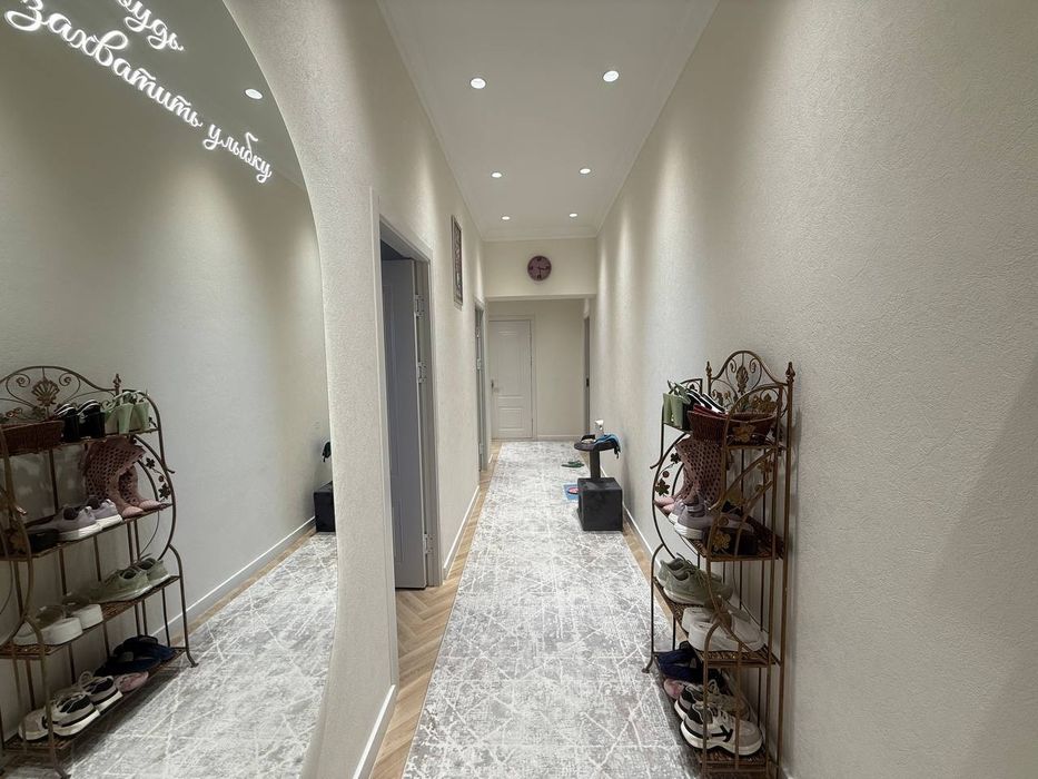 Азия Хаус жк 4/8/8 квартира продается