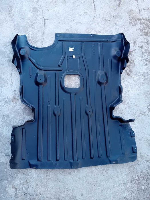 Кора под двигател  BMW 1 E81/87