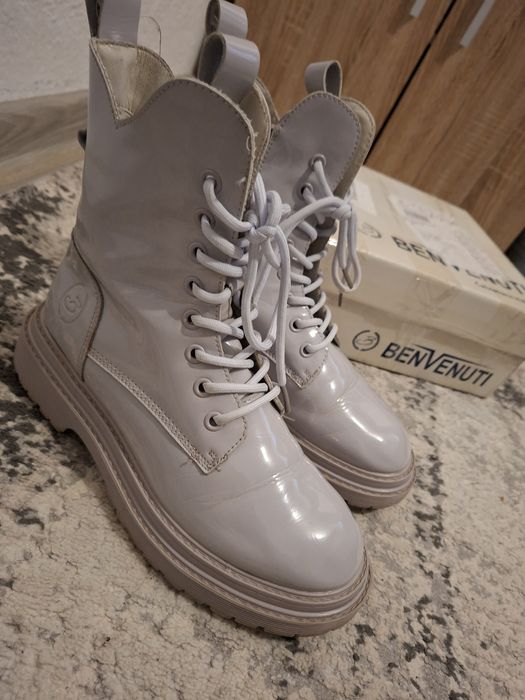 Ghete din piele naturala Benvenutti marimea 38