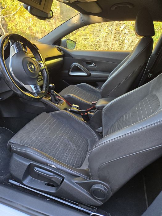 Volkswagen Scirocco 2011 1.4 tfsi -  vând sau schimb cu moto