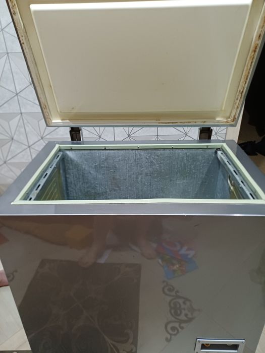 Продам морозильный ларь бу