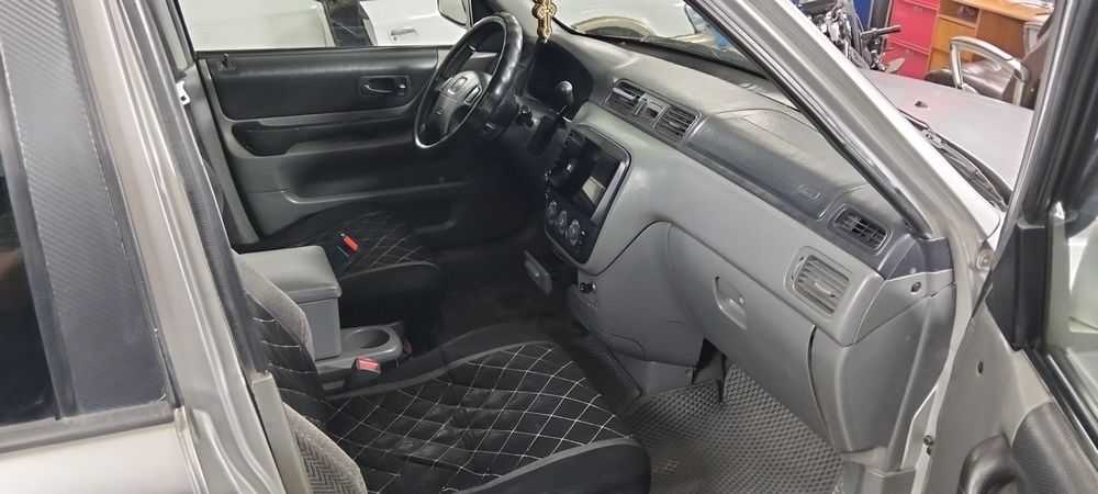 Продам машину Хонду срВ