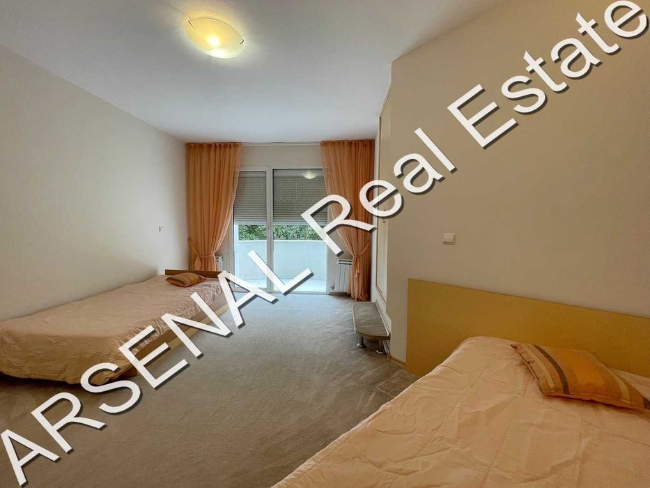 Къща под наем, Симеоново