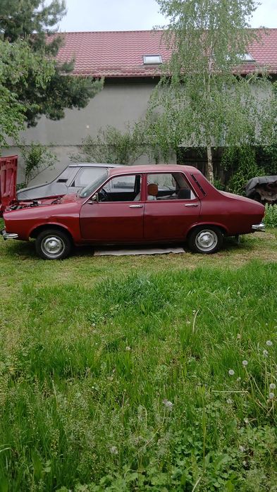 Vand 2 Dacia  la pachet, 1 buc din 84,acte ok,ITP,RCA valabil..1 buc din 2003 ...scoasa de la impozit si MULTE PISE NOI!