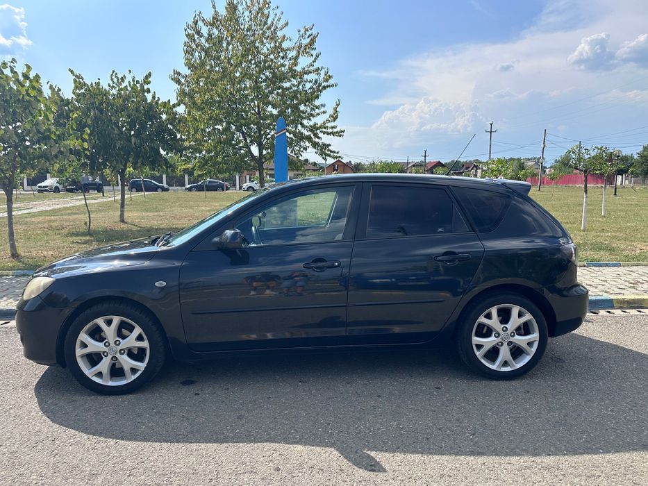 Vând Mazda 3 , an 2008