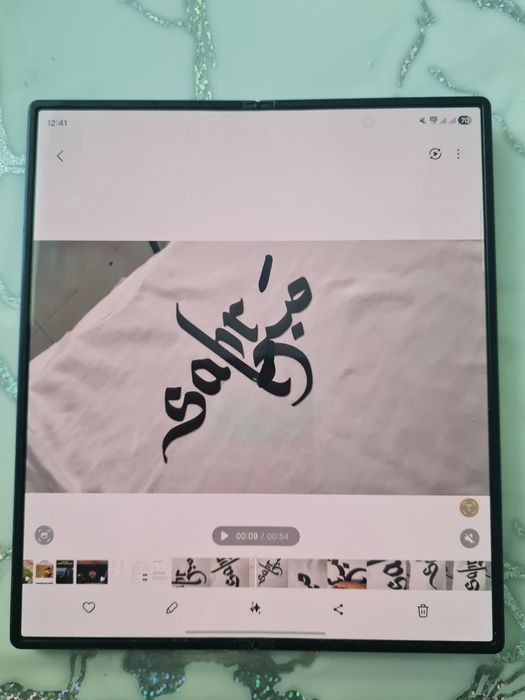 Samsung Z fold 6 256gb(мелки пятно)