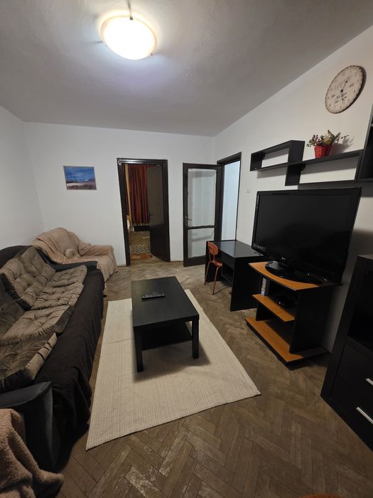 Inchiriez apartament 2 camere B-dul Ferdinand - zona Gara