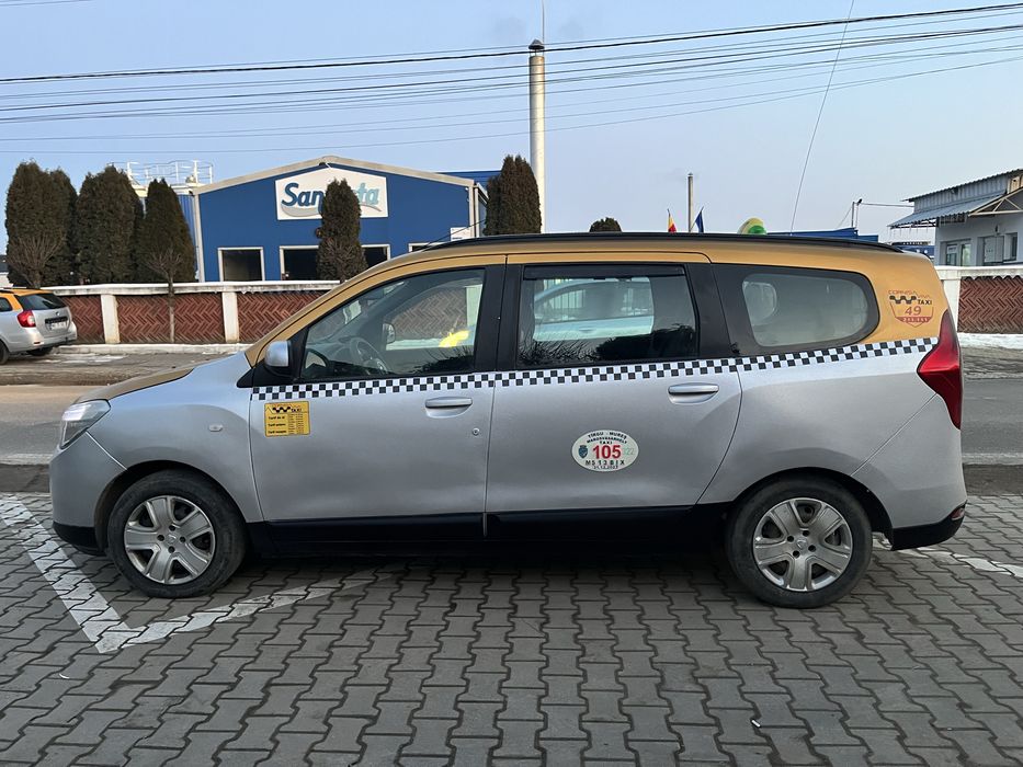 Vand sau Dezmembrez Dacia Lodgy an fab 2013