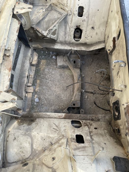 Кузуф сотилади , суяглари бутун 2103