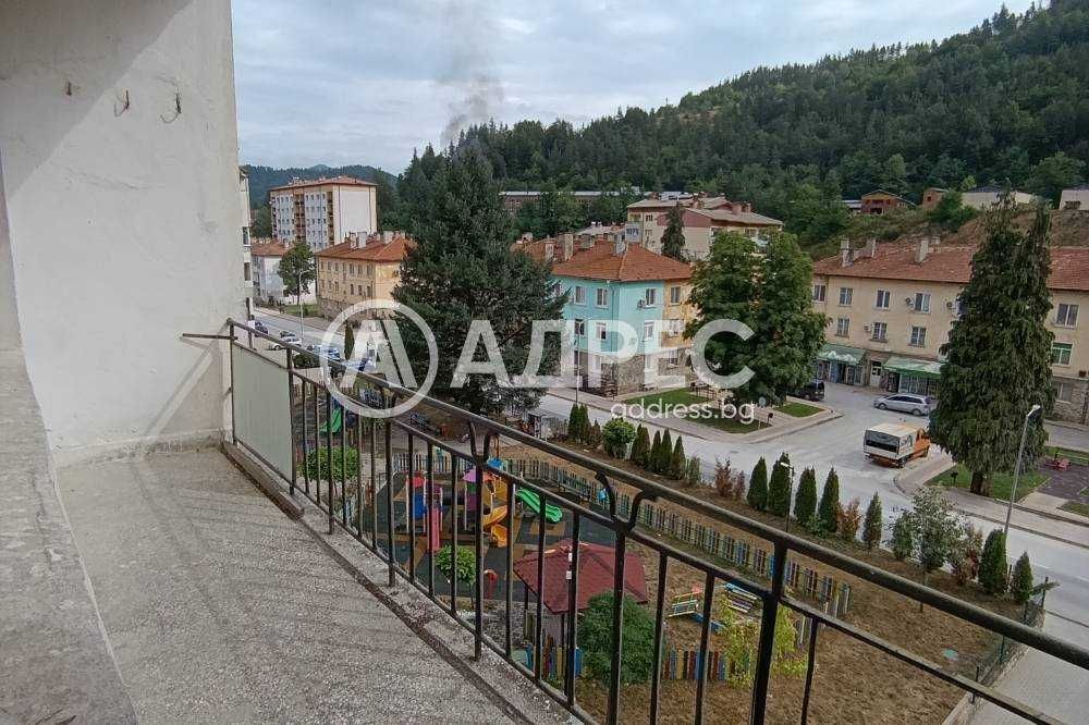 Продава се Едностаен апартамент в Рудозем - 46 кв.м за 435 €/кв.м - Снимка #2