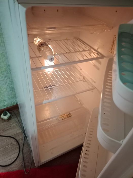 Холодильник сатылады