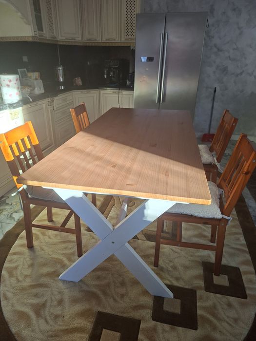 Masa 8 persoane  din lemn