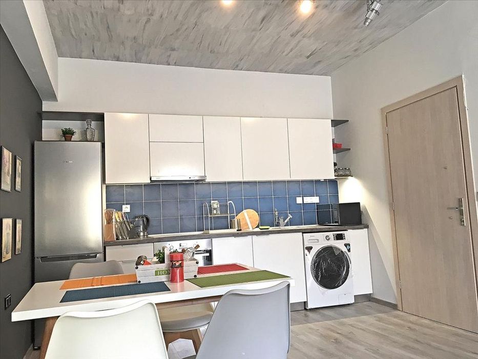 Двустаен апартамент в Малинова долина