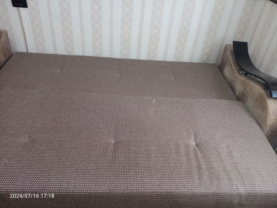 Продам диван - раскладной!