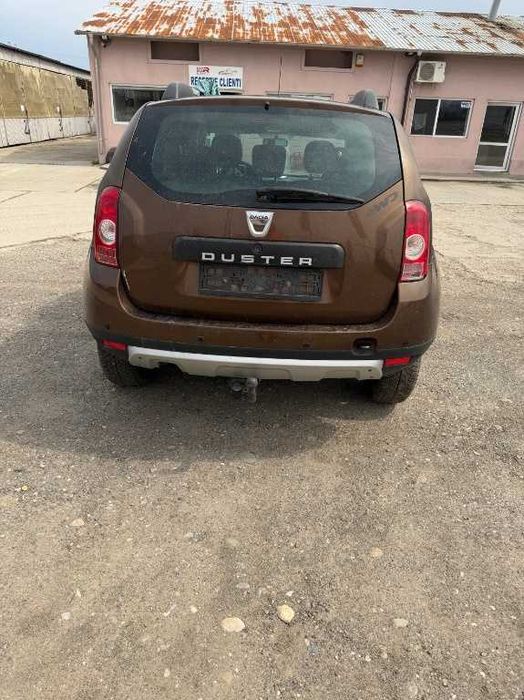 Dezmembrari Dacia Duster 2012 SUV 1598-Ansamblu stergator cu motoras