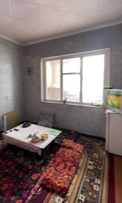 Срочно 2 хонали квартира сотилади  №404