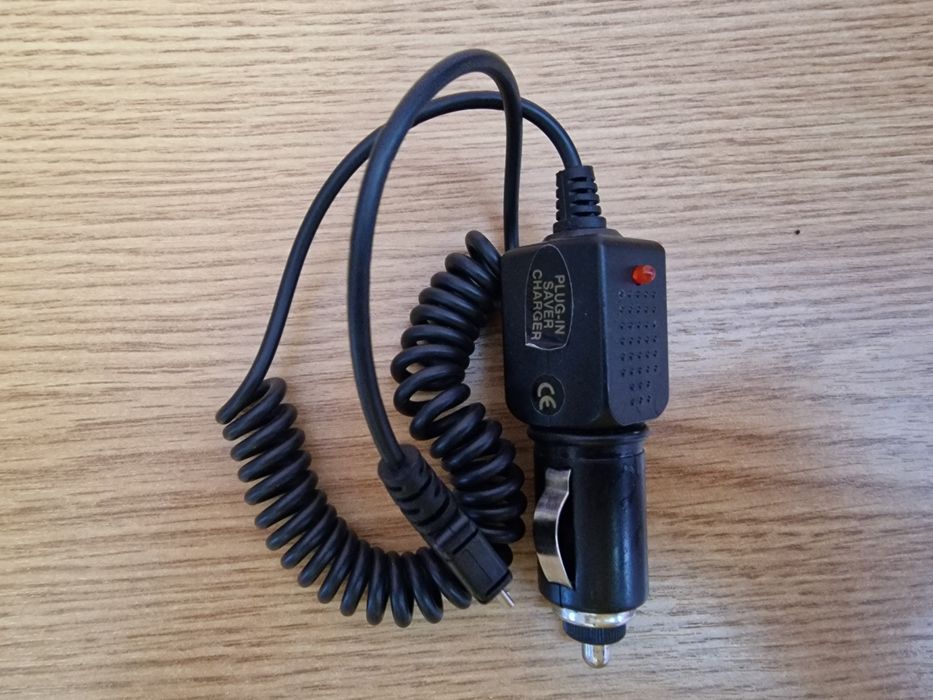 Incarcator telefon-auto