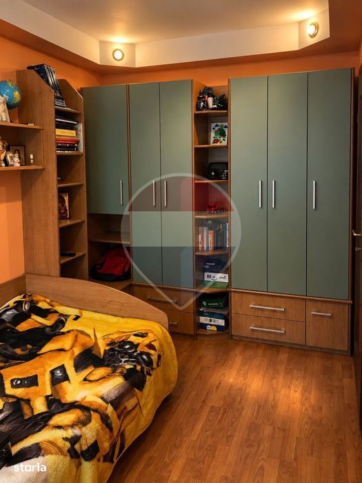 Apartament 3 camere parter zona Rogerius Aluminei