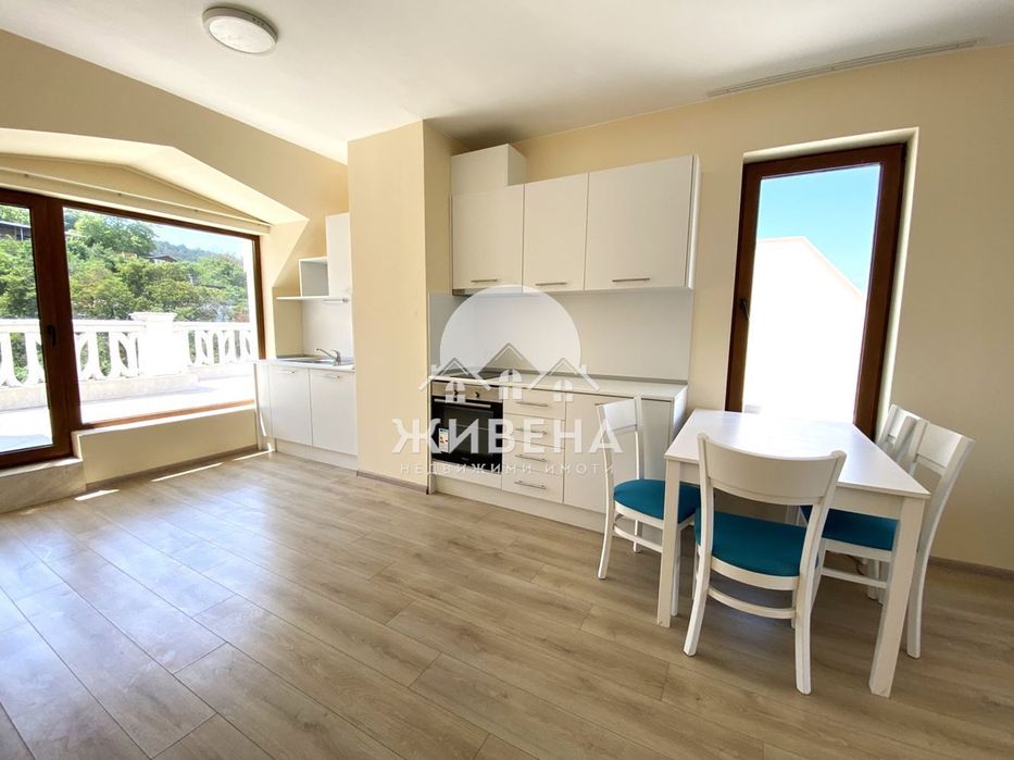 Продава се Двустаен апартамент в Варна, Аспарухово - 138 кв.м за 1196 €/кв.м - Снимка #4