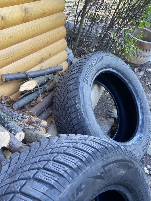 215 60 16 4 бр Bridgestone Blizzak LM005 5.5 мм 30/2020