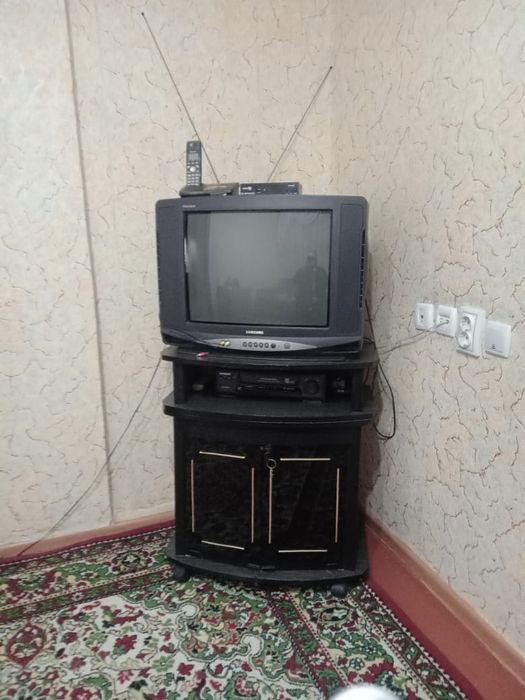Продам видеомагнитофон и телевизоры