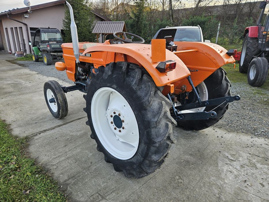 Tractor Universal 460
