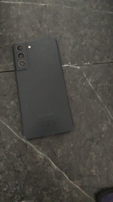 Обменяю Samsung S21Fe
