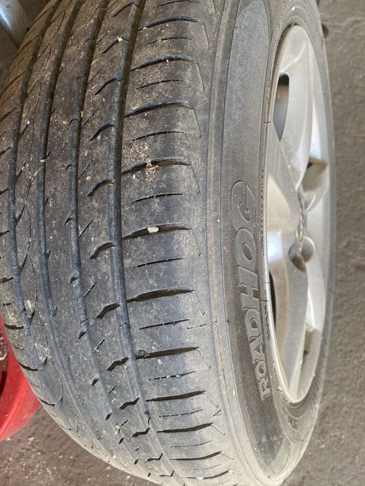Vand cauciucuri de vara 205/60/16 audi