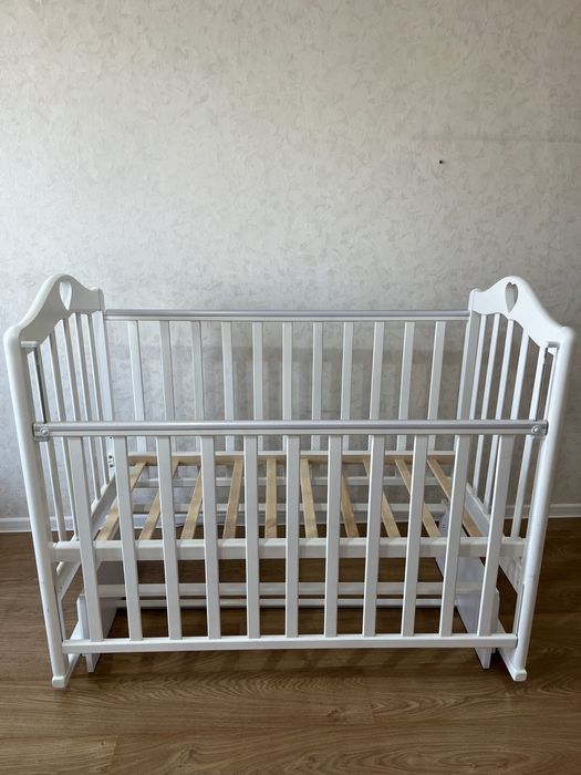 Продам детскую кроватку