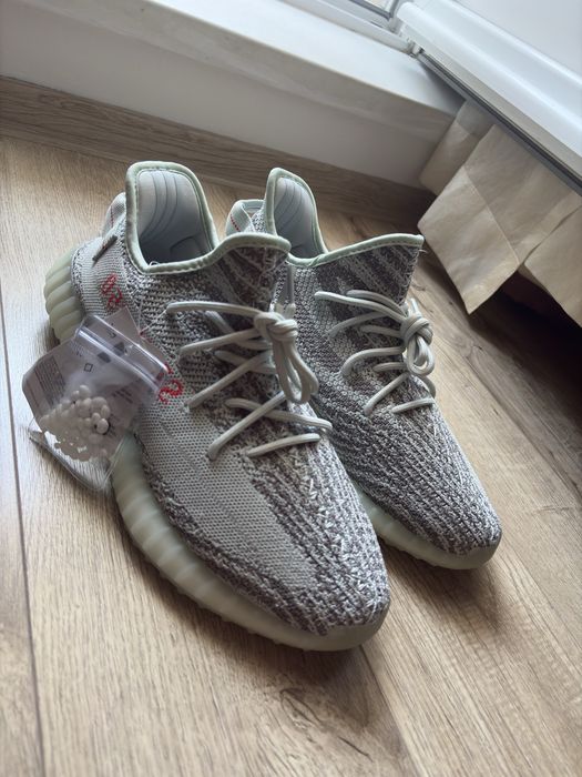 Yeezy boost 350 zebra blue tint