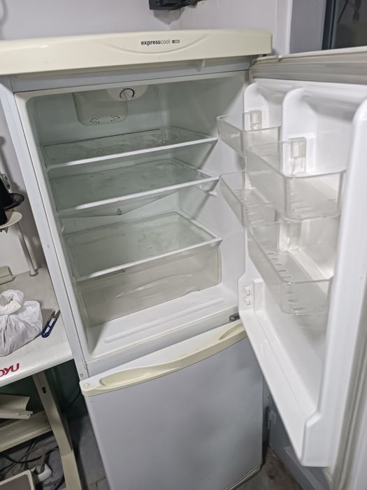 Б/у холодильник. LG