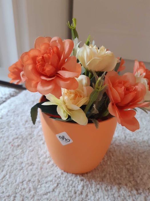 buchet de trandafiri si alte flori artificiale