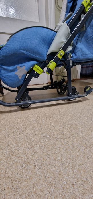 Продам санки коляску