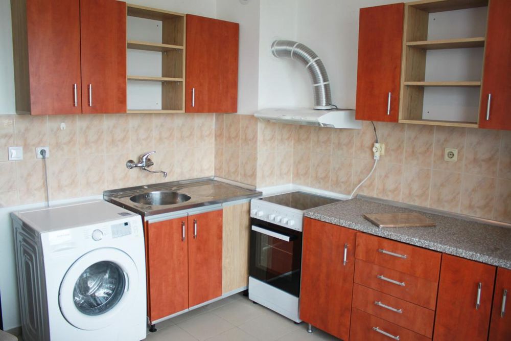 Дава се под наем Тристаен апартамент в София, Света Троица - 82 кв.м за 613 € - Снимка #4