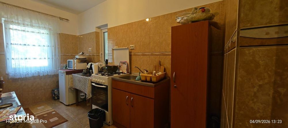 Casă spațioasă de vânzare în Popricani, Iași – 1500mp teren