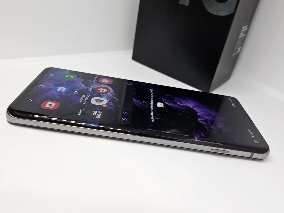 Samsung Galaxy S10 5G 128gb/8ram Пълен Комплект - като нов