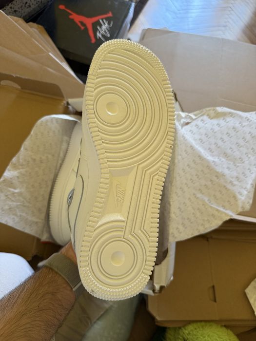 Air Force 1 Mid White marimea 37 si 41