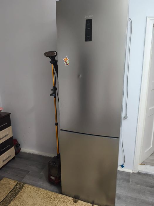 Продам холодильник Haier