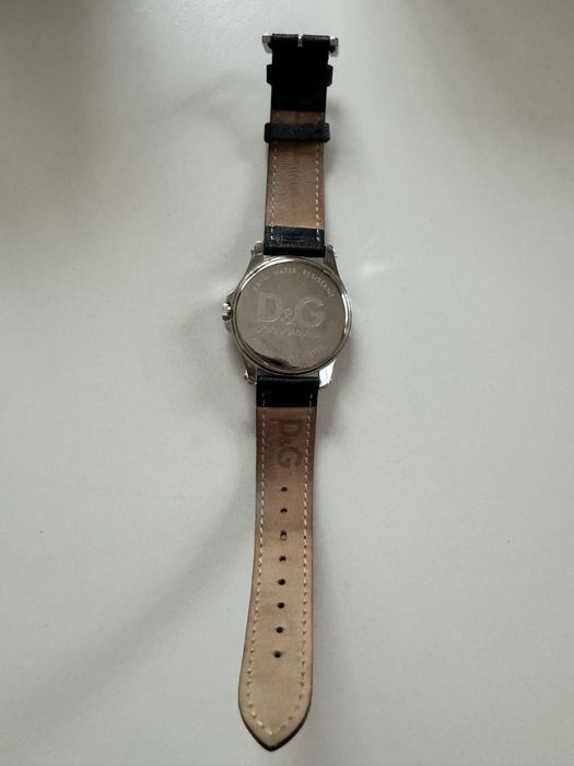 D&G, Moschino часовник