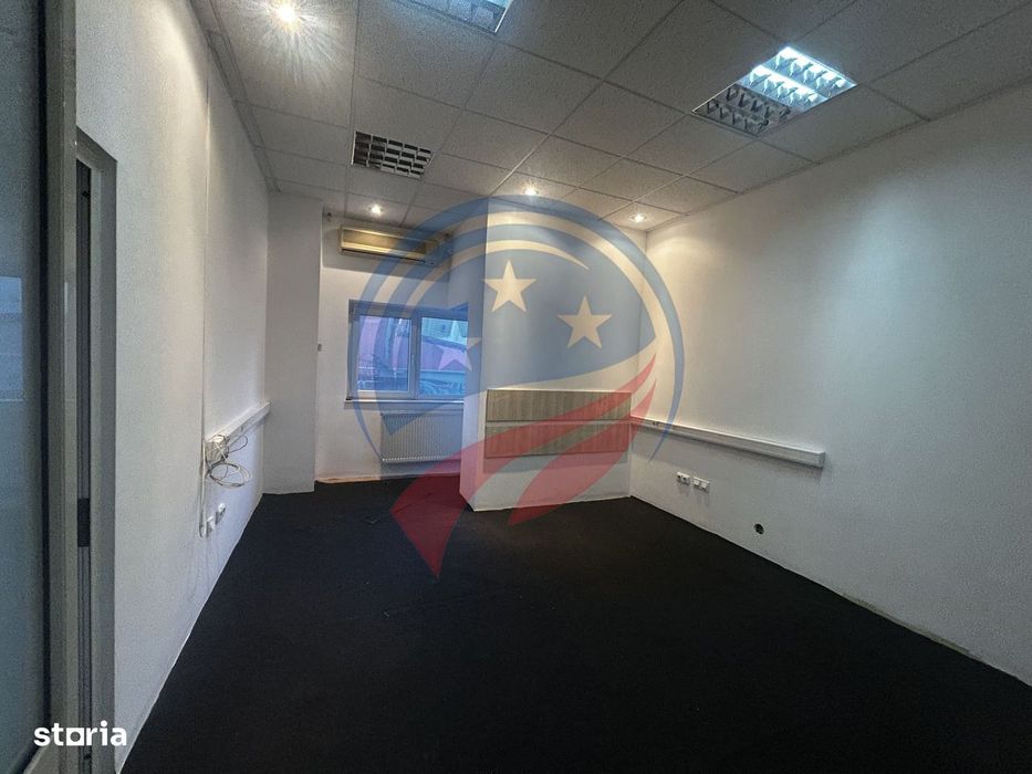 Clădire comercială P+2E, 900 mp