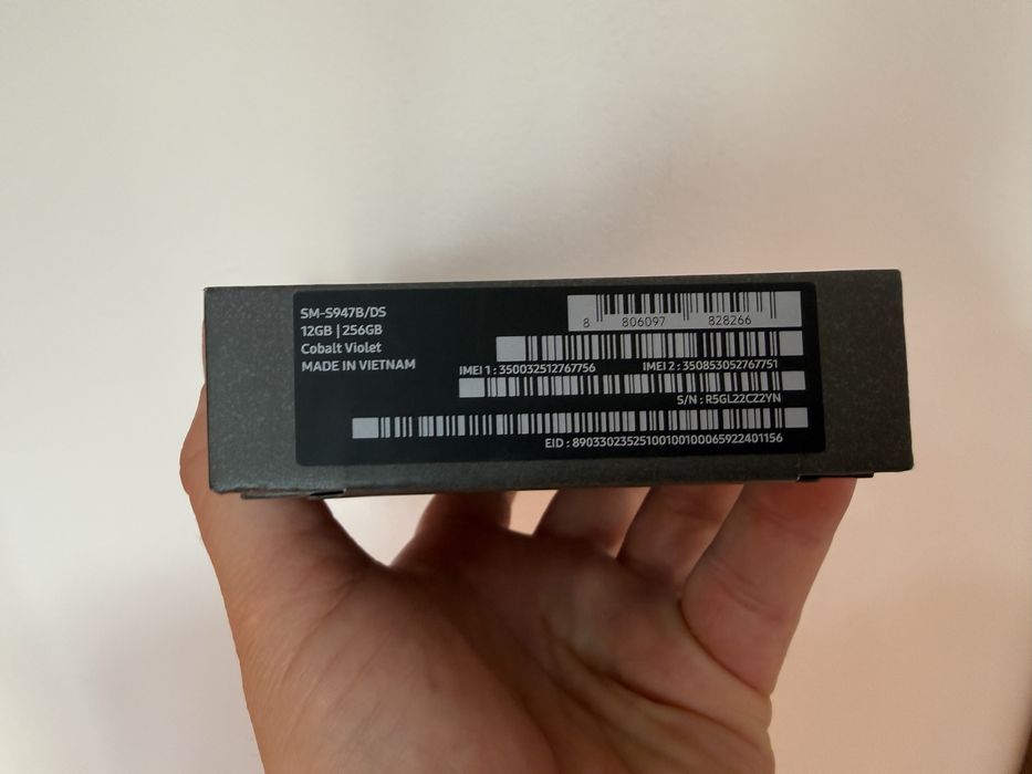 Samsung Galaxy S26 Plus, 256 gb, 12 gb ram, 5G, Black, nou la cutie