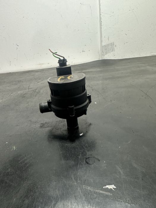 Pompa recirculare apa auxiliara Mercedes ML W164 ML320CDI