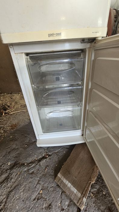 Холодильник Samsung