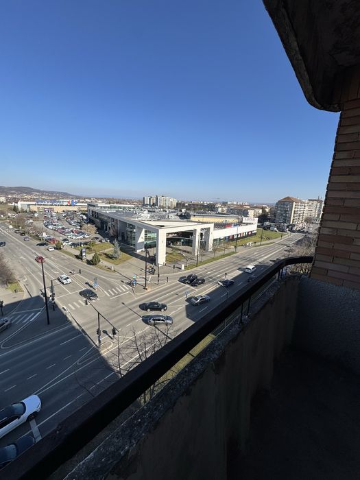 Inchiriez apartament 4 camere Lotus