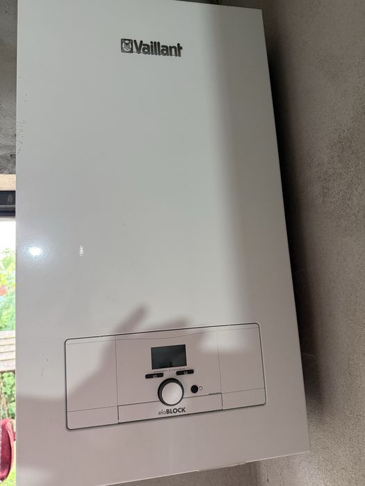 Centrala termica electrica pentru incalzire , centrala Vaillant eloBLOCK VE 9/14 EU 9 KW nefolosita
