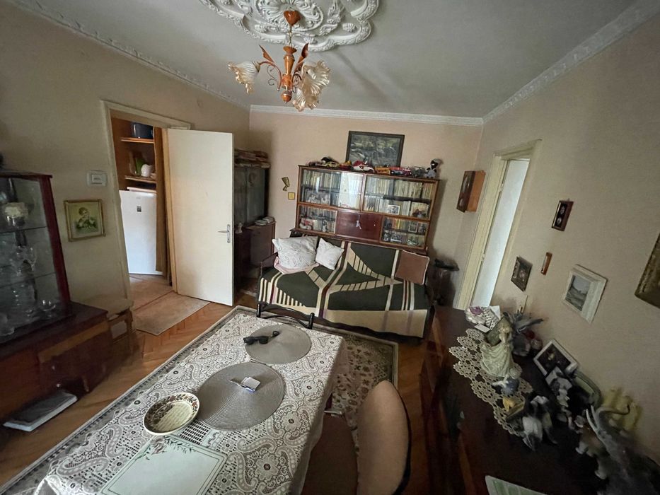 Apartament 2 camere // Buhusi // 48mp // etaj 3 din 4 // zona Bd Republicii-Dragos Voda