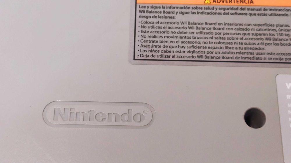 Nintendo Wii - балансировочная доска и измеритель