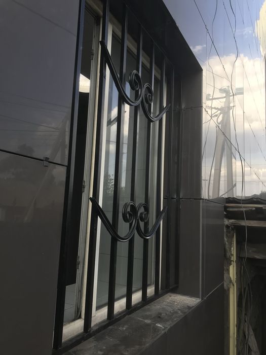 Решетки, оградки, лавочки