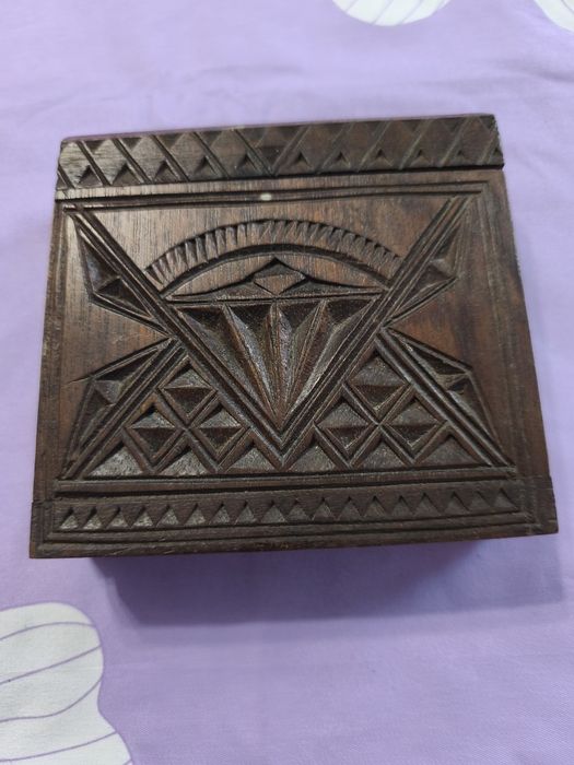 Tabachera handmade din lemn